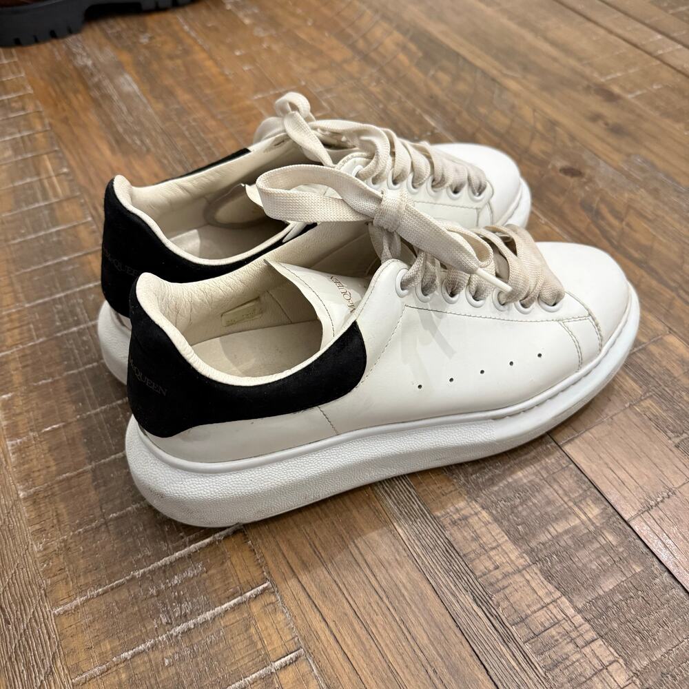 Alexander mcqueen women oversized leather sneaker - Picture 2 of 12